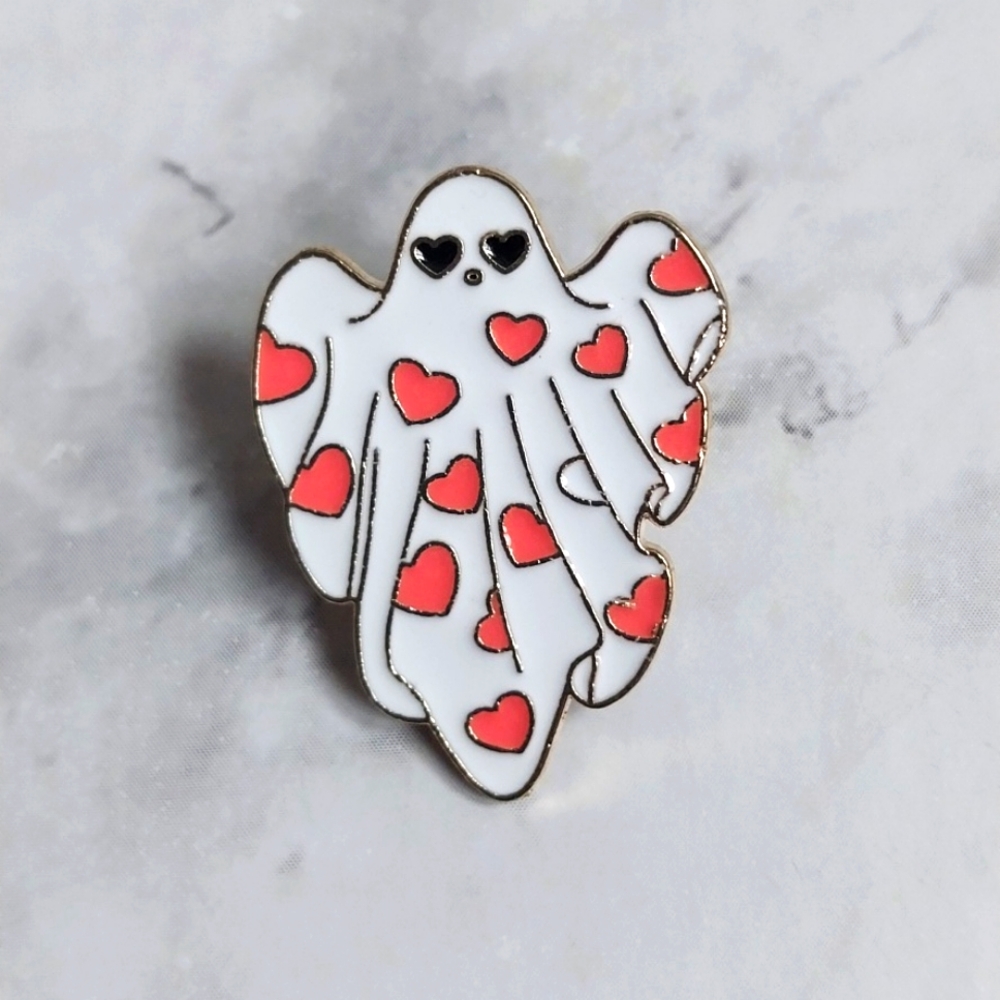 Cute ghost with hearts Brooch pin